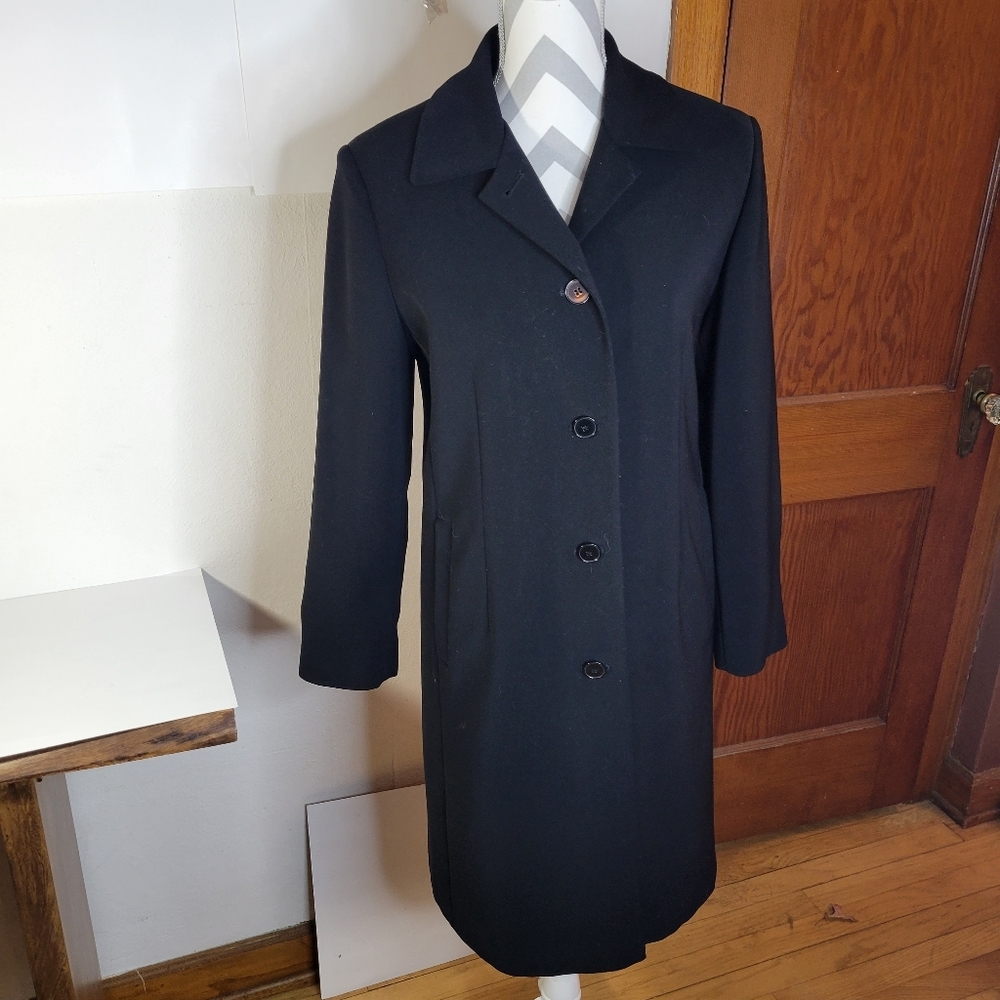 Womans Gallery Petites Black Coat Zip out lining Size Small Petite